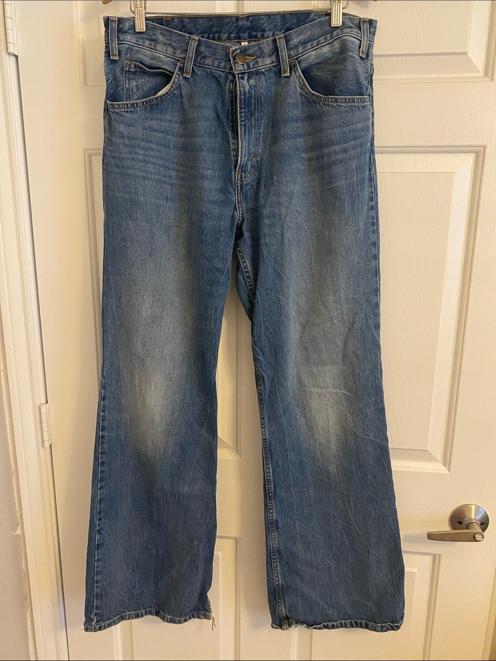Levi's Men's Faded Blue Bootcut Jeans